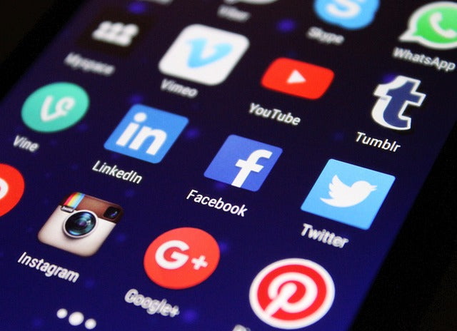 Fichier email des influenceurs sociaux