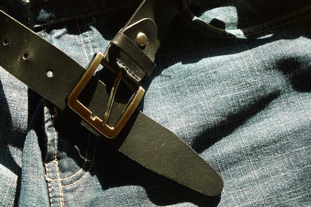 Fichier email des vêtements de cuir et de peau